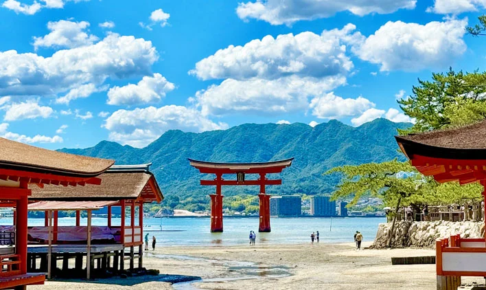 夏の宮島リゾートバイトのイメージ