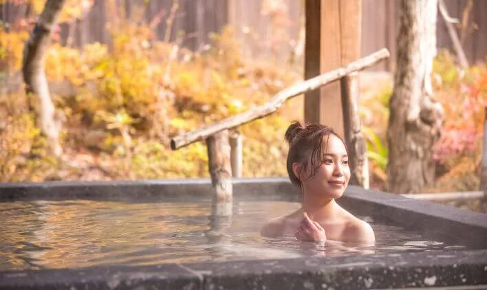 リゾートバイトで、女性にうれしい温泉習慣のイメージ