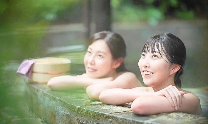働く前に知っておきたい、リゾートバイトの注意点とリアルな実情とは？のイメージ