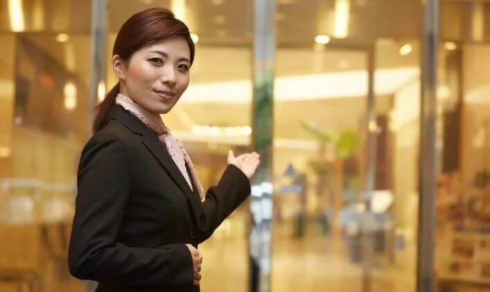 フロント・ベル｜リゾートバイトで語学を活かしたい人のイメージ