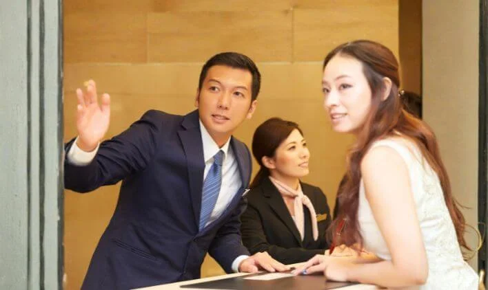 フロント｜語学スキルを活かせるリゾートバイトのイメージ