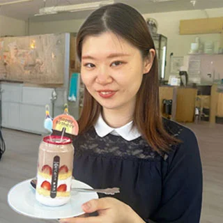 スタッフプロフィール