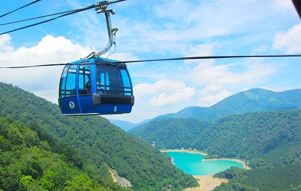 新潟☆苗場の大型ホテルでリゾートバイト✨派遣スタッフも多数在籍🙌語学力を活かして接客業務！