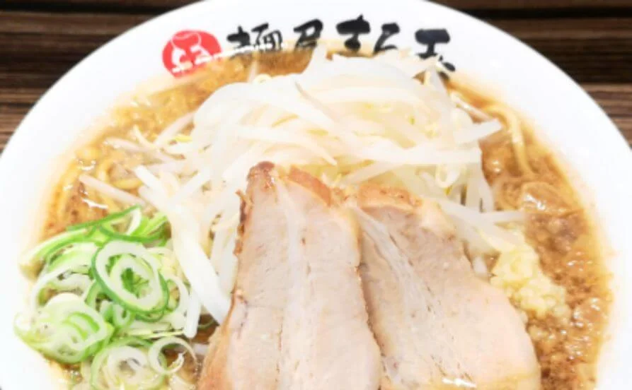 《長野県》珍しいリゾートバイト💡勤務地は白馬のラーメン店【未経験者歓迎×服装髪型自由✨】