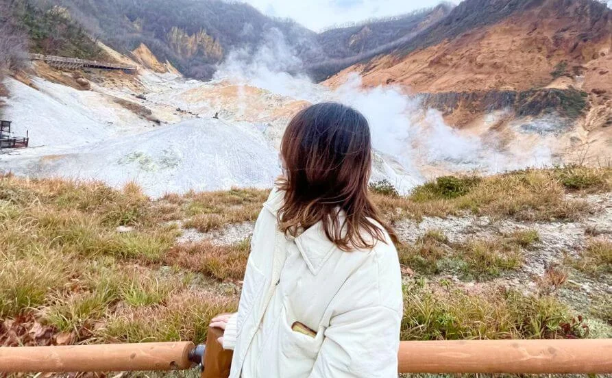 大人気☆夏のは北海道でリゾートバイト☆未経験者歓迎🔰寮費無料✨Wi-Fi完備！食事提供＋温泉入り放題で心も体も整う😊