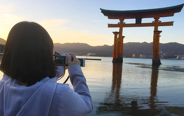 仲番経験者歓迎🙌世界遺産の近くでパワーチャージしながらリゾートバイト！安定して稼げる💰