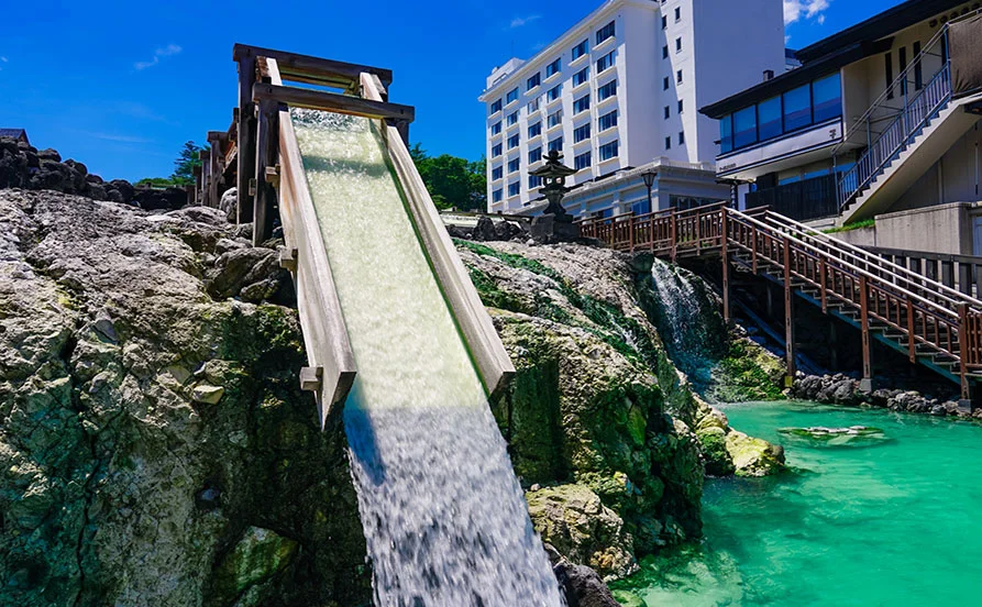 創業300年以上の老舗宿でお仕事【個室寮完備】周辺には無料浴場多数！草津温泉で毎日リフレッシュ😊