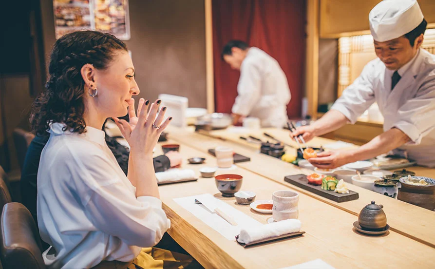 【個室寮無料×温泉特典】調理スタッフ募集！ 歴史ある温泉地で働けるリゾートバイト♪