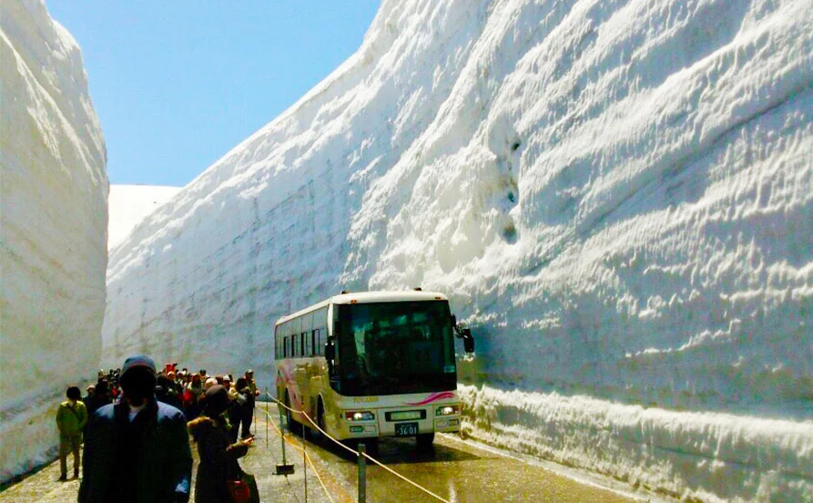 富山県☆立山黒部でリゾートバイト♪雄大な山々に囲まれたリゾートホテルでのお仕事です♪
