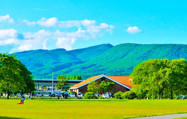 人気の避暑地🍃軽井沢！9月から始める、通し勤務のリゾートバイト！【東京までも2時間以内】
