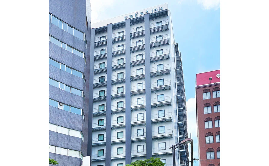 【通い案件】髪色自由で働ける♪大阪・なんばのホテルフロント！基礎から学べる研修で未経験も安心🙌