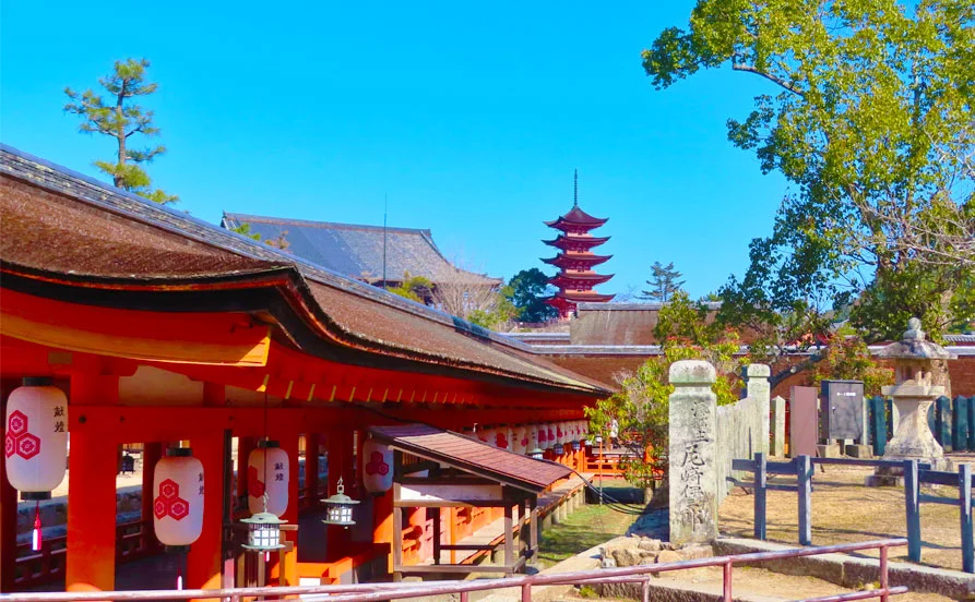 ＼毎日温泉に入れる♨／調理補助の経験者歓迎🤗安定して稼ぎやすいリゾートバイト求人です♪