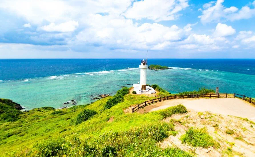これリゾートバイト？！沖縄の海を眺めながら…最高の毎日！🔰自炊できればOK！友達と一緒に応募もおすすめ