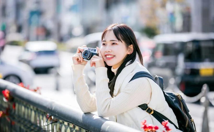 【通い】人間関係良好😊《年内終了×未経験者〇》絶景ロケーションのホテルでマルチタスクのお仕事☆毎日温泉入れる♨【休日も含めて3食付き】
