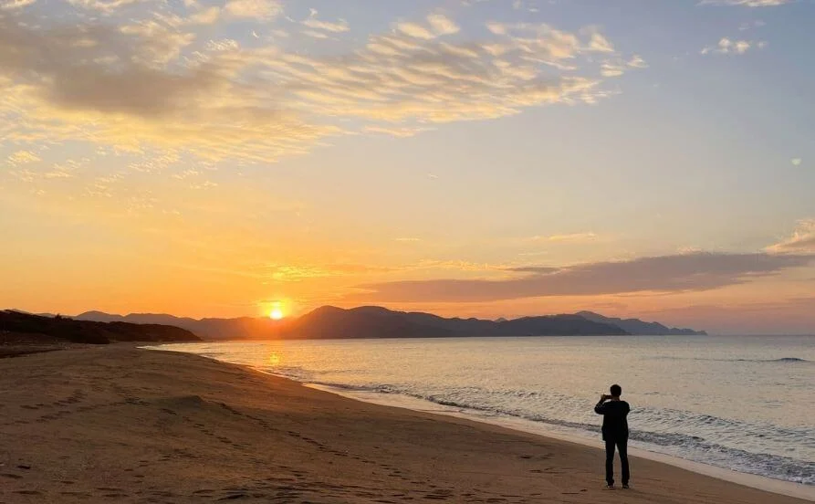 《Wi-Fi完備の個室寮》駅チカで休日のお出かけも楽々です！まかないはお弁当の支給になります。もちろん食費無料✨さらに休日はお宿の温泉に入れます