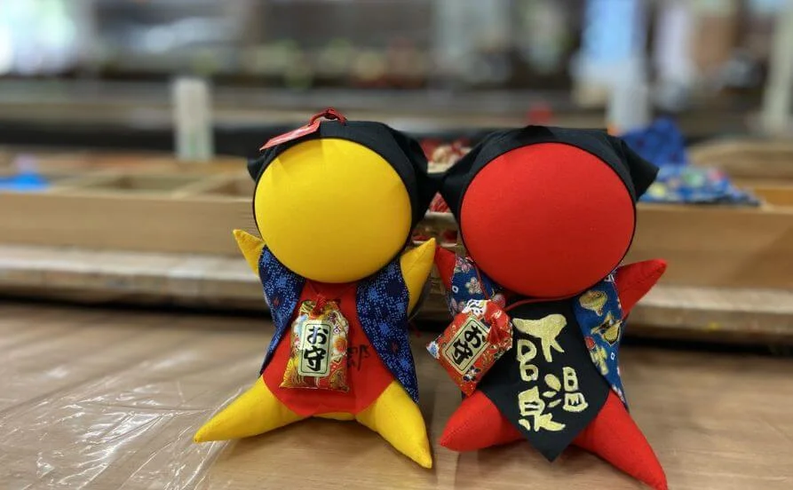 《寮費食費無料×温泉にも入れます》 職場は20代～30代前半のスタッフが活躍していて、明るく活気のある雰囲気です♪