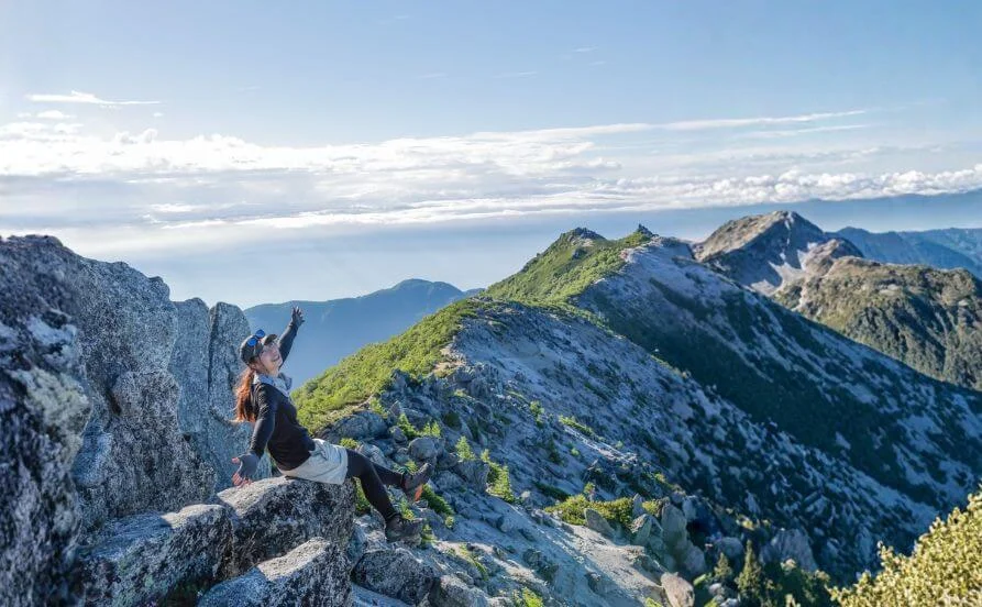 こぼれるような星空を満喫できるリゾートバイト✨寮のお部屋にWi-Fi完備！お買い物用の送迎バスも有りサポート◎山梨県 八ヶ岳