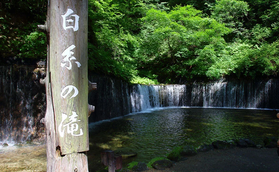 大人気！軽井沢【9月スタート】通しシフトで生活リズムも安定！休日は旧軽銀座やアウトレットでリゾート気分を満喫♪