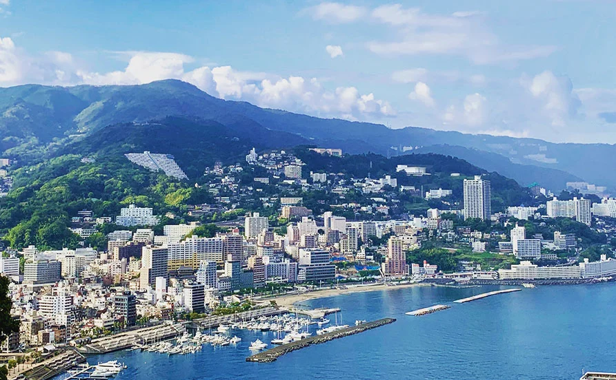 なかなか出ないレア求人＼熱海♨／話題のお店で販売スタッフのお仕事🍓友人同士可能です👌