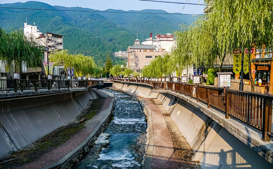 HP用スライダー画像1(左半分)