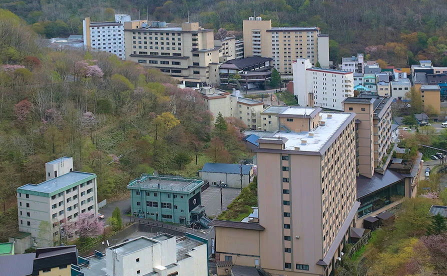 【語学力も活かせます！】働きながら毎日温泉三昧♪登別温泉の老舗旅館でリゾートバイト！