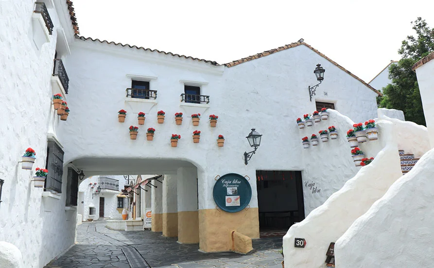 HP用スライダー画像1(左半分)