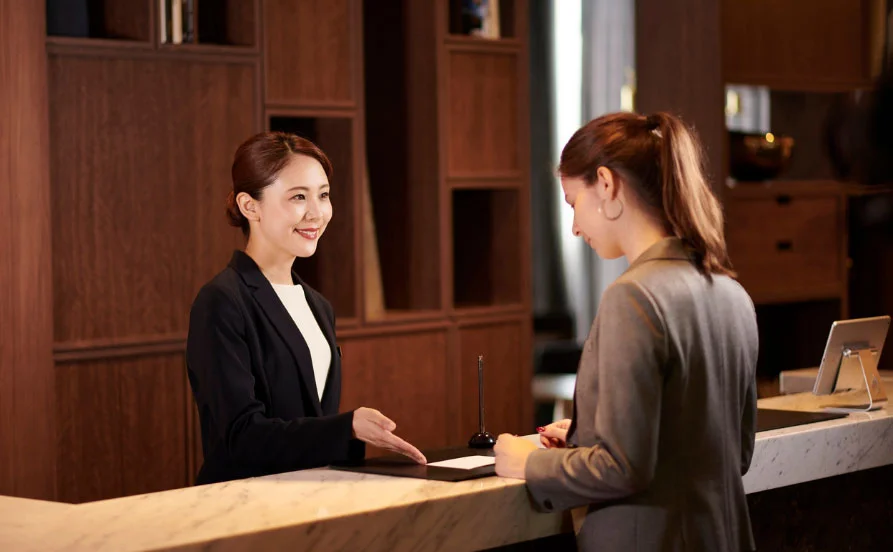 長野県！人気観光地の軽井沢にあるホテルでリゾートバイト【寮はうれしい完全個室です】食事支給も有！