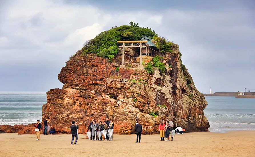 ＼安定して稼げる／出雲松島の絶景宿【高時給×通し勤務×完全個室寮】