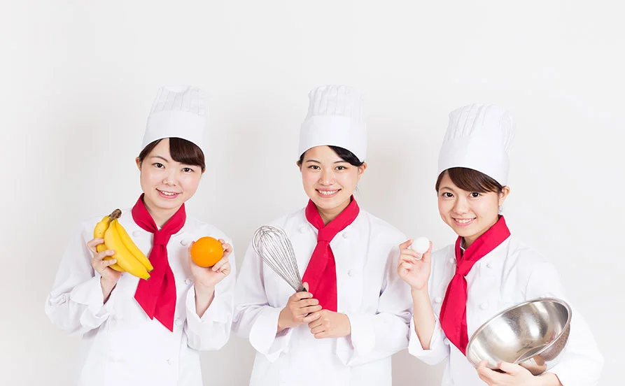 ＼温泉好き必見！／リゾートバイトならでは毎日温泉に入れる♨【安心の食費補助付き】