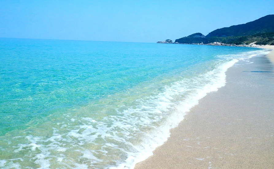 絶景自慢のホテルでリゾートバイト【寮は人気の完全個室タイプ】スーパー、郵便局も徒歩圏内にあるのでとても便利