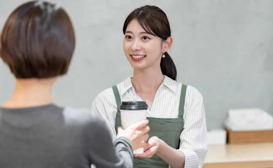 《ほとんどの寮がwi-fi完備》生活環境バツグン！コンビニも徒歩圏内♪駅から近くて通いやすい好立地！雰囲気バツグン！オシャレな勤務先😊