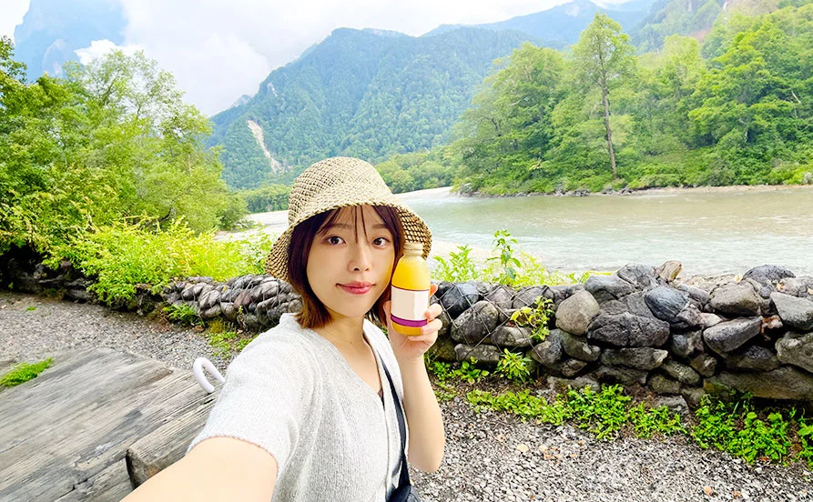 上高地の絶景に囲まれた温泉ホテルでリゾートバイト。 個室寮＆3食付き！温泉にも入れる人気案件です✨