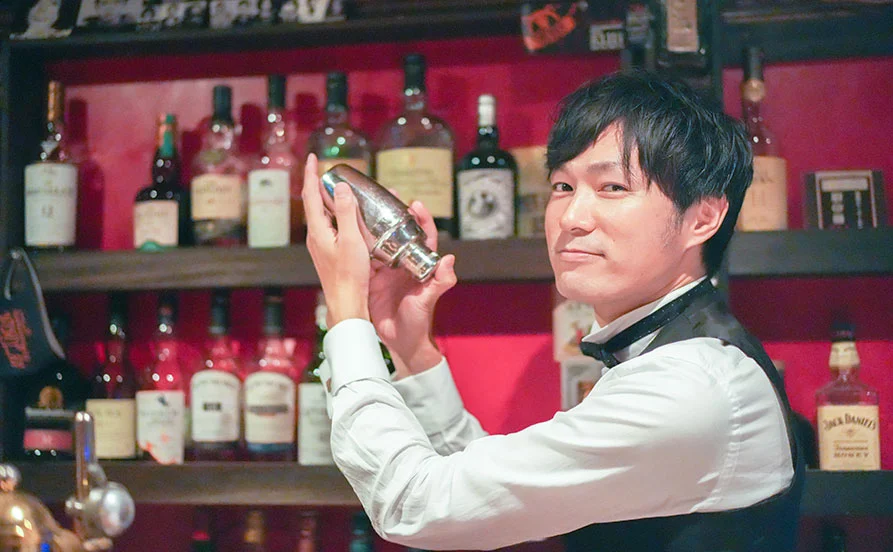 【新潟県 苗場】満了率◎語学力を活かしてバーテンダーのお仕事💁‍♂️高時給の案件です☆