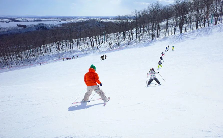 🏔️【12月スタート】越後湯沢で遊びも仕事も全力な冬!リフト券無料⛷️