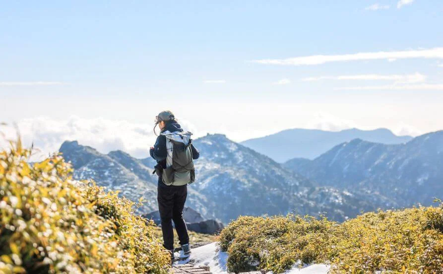 とにかく景色がキレイ✨スーパー、郵便局も徒歩圏内にあるのでとても便利です。寮は人気の個室タイプ😊👍