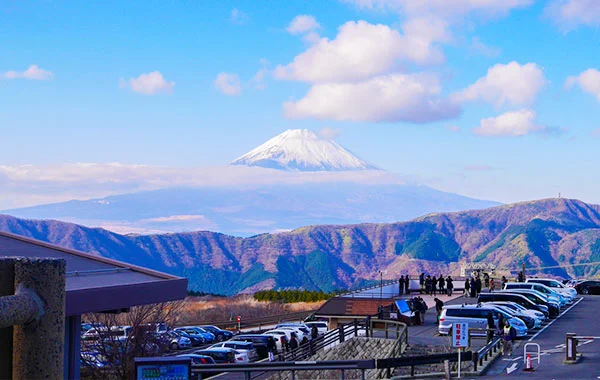 寮費無料！勤務地まで徒歩圏内だから通勤楽々！和とアジアンテイストが融合した温泉宿でリゾートバイト♪