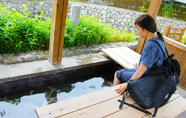 ＼毎日温泉×美味しい賄い付き／コンビニ徒歩10分の利便性の良さが魅力！明治5年創業の純和風老舗旅館でリゾートバイト✨寮は個室です😊👍