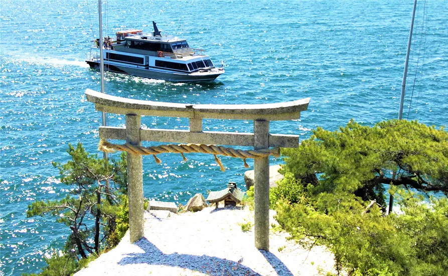 時給:1,600円🤗年末年始におすすめの短期リゾートバイトです💁♂️未経験歓迎のレストランホール♪