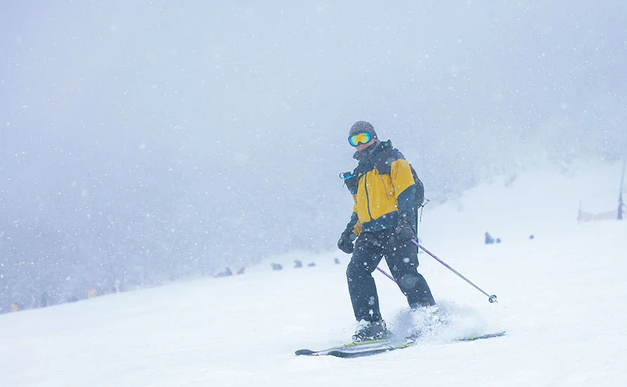 \リフト券無料でスキー三昧🎿/お仕事終わりは温泉でほっと一息♨