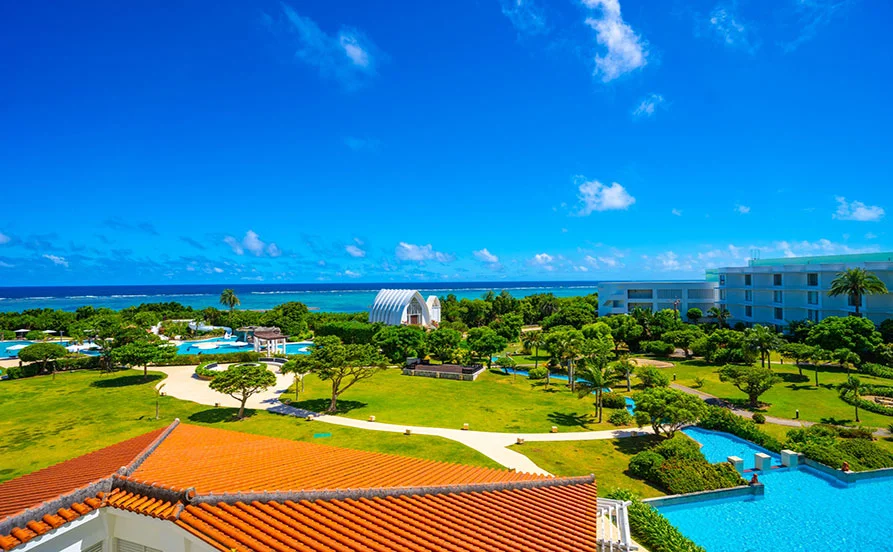 コンビニ・スーパー徒歩圏内！生活環境◎【沖縄🌴石垣島】寮費無料 個室タイプ＆食事提供あり