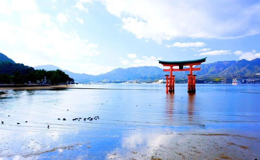 語学を活かせるお仕事お探し方にオススメ☆海外からのお客様からも大注目の宮島【通しシフト】