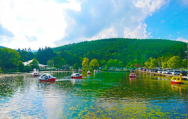 未経験者歓迎✨蓼科高原のすがすがしい空気と温泉を満喫できるリゾートバイト!3食支給も嬉しい!