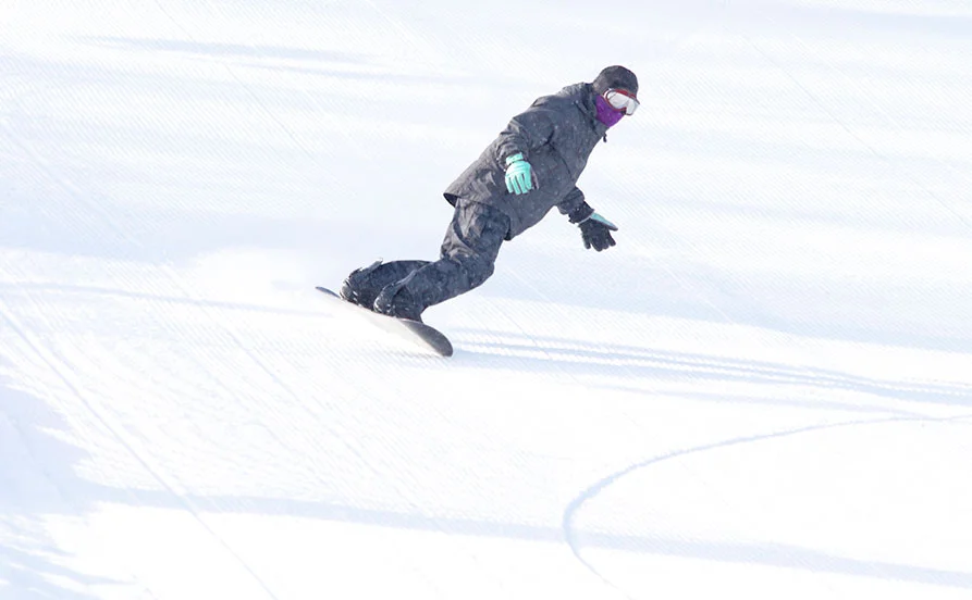 【無料リフト券付き】お仕事後はナイターで滑ろう🎿冬の思い出を湯沢で!【リフト券&温泉入れる】