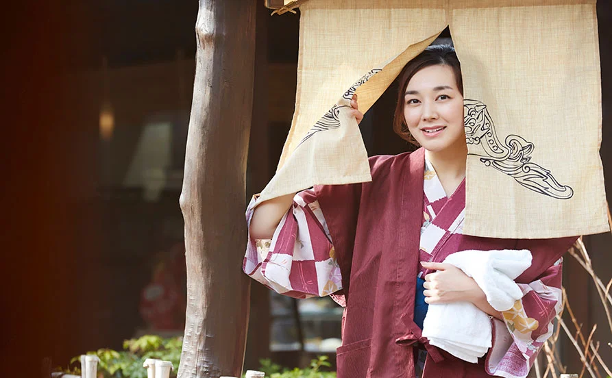 夕陽に癒されながら働く住み込みバイト通しシフトで安定感◎【Wi-Fi完備＆寮費無料】