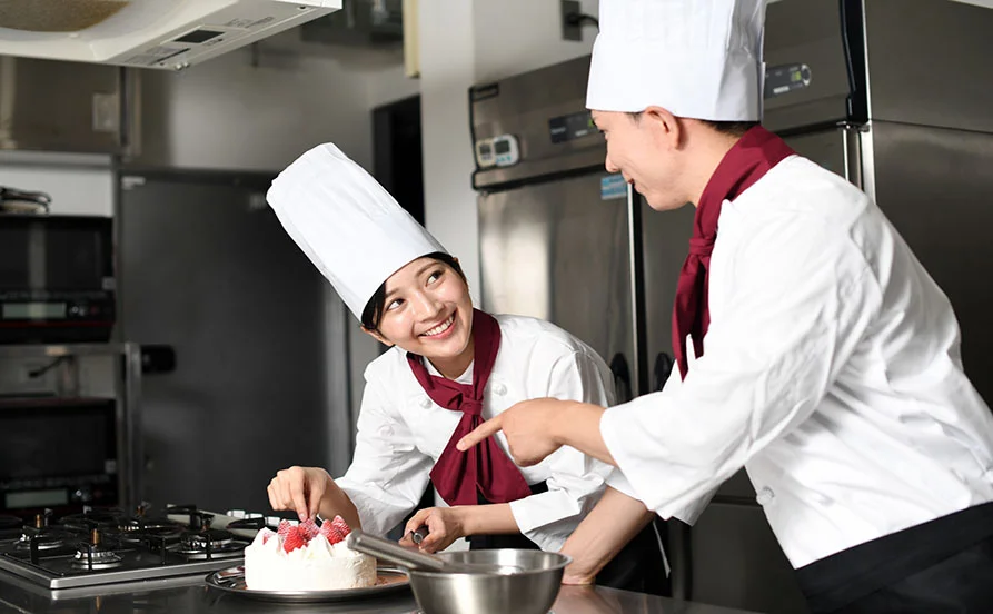 ＼契約満了手当あり✨／離島☆石垣島の大型リゾートホテルでリゾートバイト【レア！職種🍞】