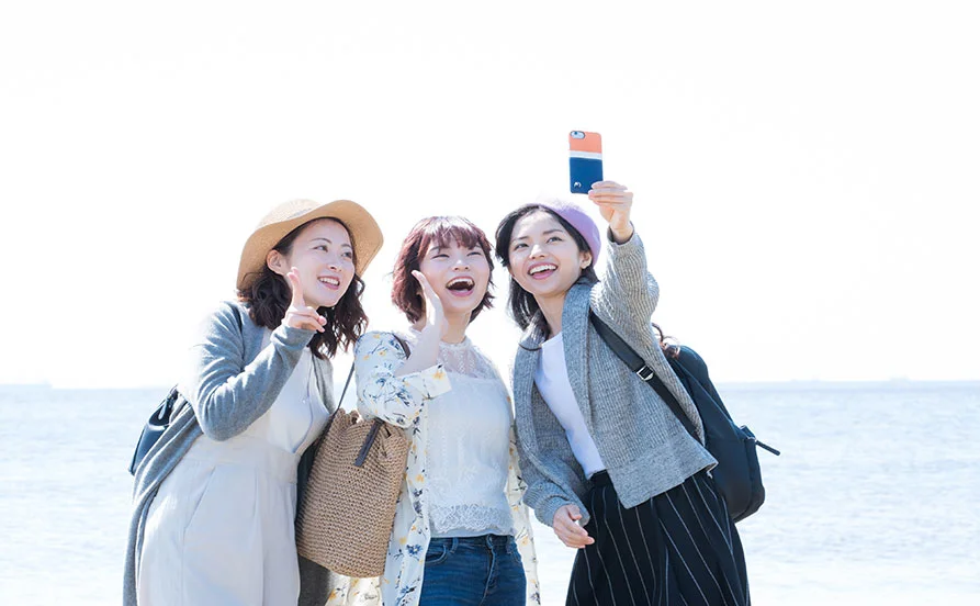 ＼自分らしく働く♪／茶髪OK・タトゥー見えなけらばOK《人気急上昇エリア🌴淡路島》