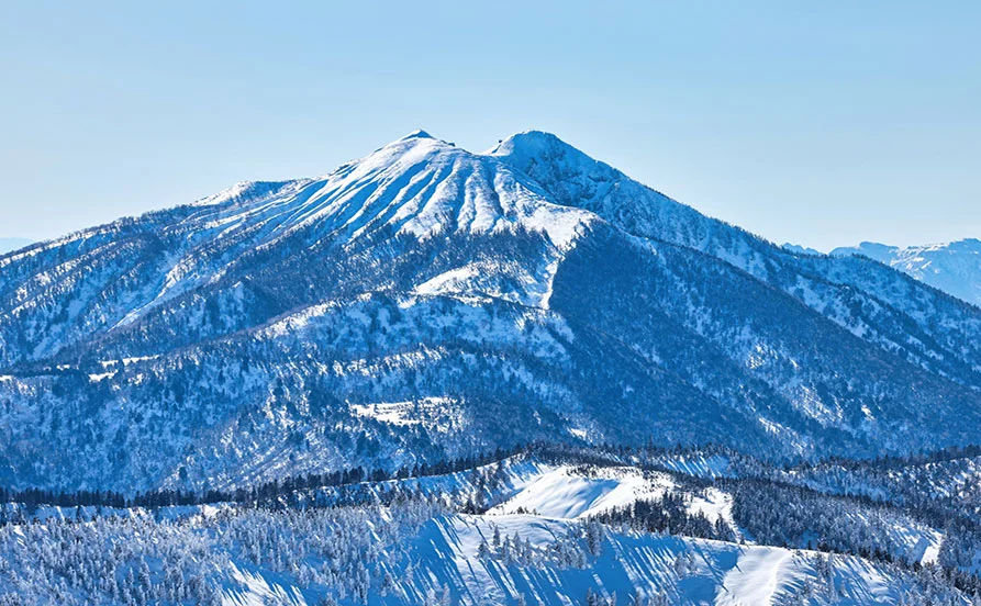＼川場温泉／冬の雪景色が美しい、かやぶき屋根の宿でのお仕事【完全個室×温泉満喫】