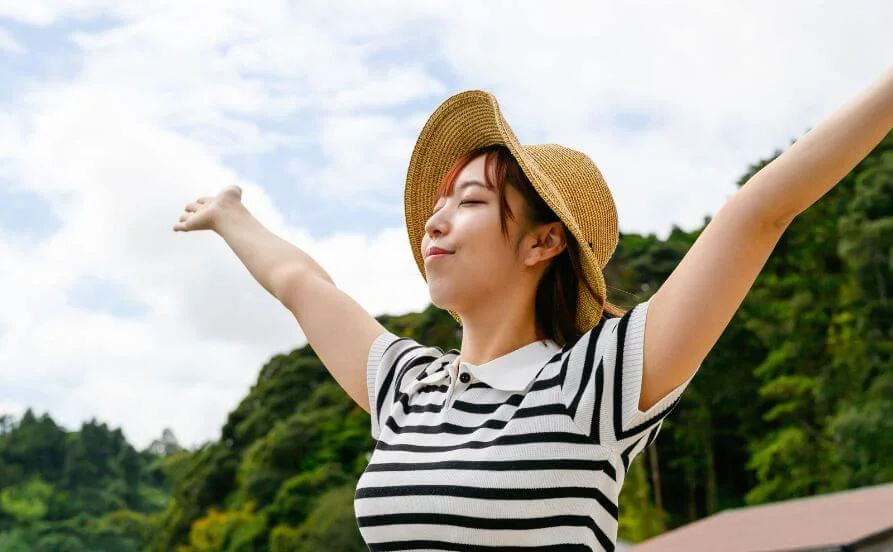 《幅広い年齢層が活躍中✨》毎日温泉に入れる生活、スタートしてみませんか?日帰り入浴施設でのお仕事