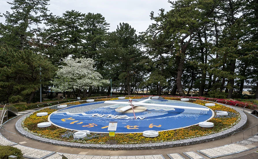 観光地も豊富な土肥【毎日温泉／生活環境◎】夕日×温泉×アットホームな職場でほっこり🍁