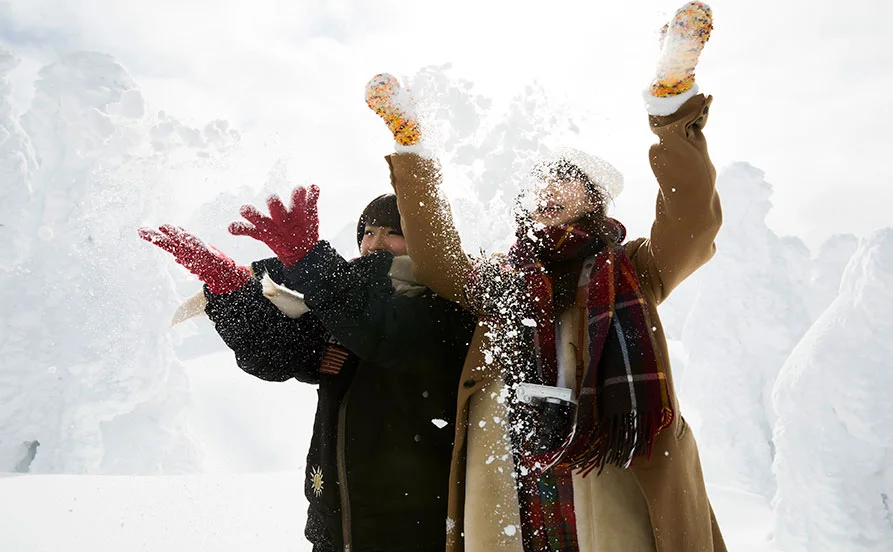 ＼まかない3食あり！／目の前がスキー場の大型ホテルで語学が活かせるリゾートバイト🌎